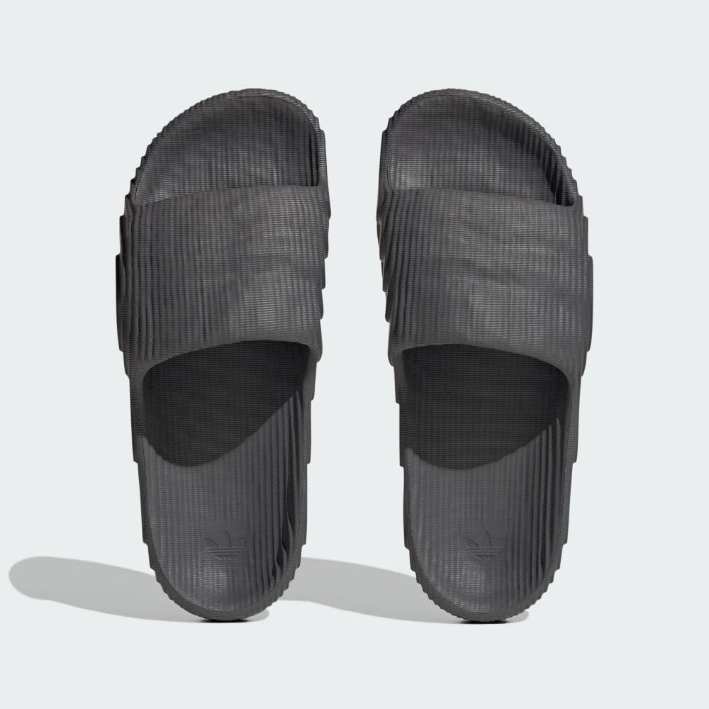 【国内 5/2 発売】アディダス オリジナルス アディレッタ 22 スライド サンダル “グレーファイブ” (adidas Originals ADILETTE 22 SLIDES “Grey Five”) [HP6522]