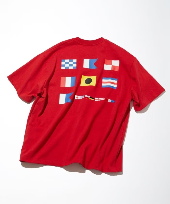 「NAUTICA/ノーティカ」から国際信号機で1983をプリントした”Signal Flags Pocket Tee”が発売！