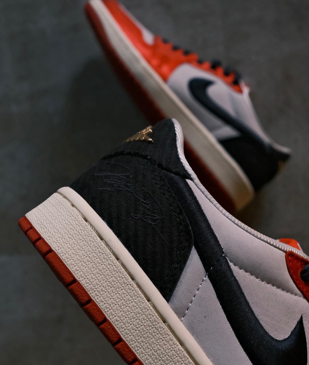 【国内 2024年 3/21 発売】Trophy Room × NIKE AIR JORDAN 1 LOW SP “Black/Sail” “Sail/Black/Vrsity Red” (トロフィールーム ナイキ エア ジョーダン 1 ロー SP “ブラック/セイル” “セイル/ブラック/バーシティレッド”) [FN0432-017/FN0432-100]