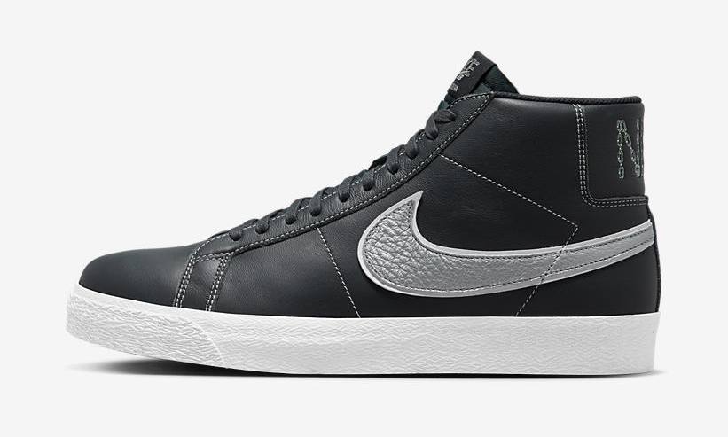 【国内 4/28 発売】Mason Silva × NIKE SB ZOOM BLAZER “Dark Obsidian/Metallic Silver” (メイソン・シルヴァ ナイキ SB ズーム ブレーザー ミッド “ダークオブシディアン/メタリックシルバー”) [DZ7260-400]