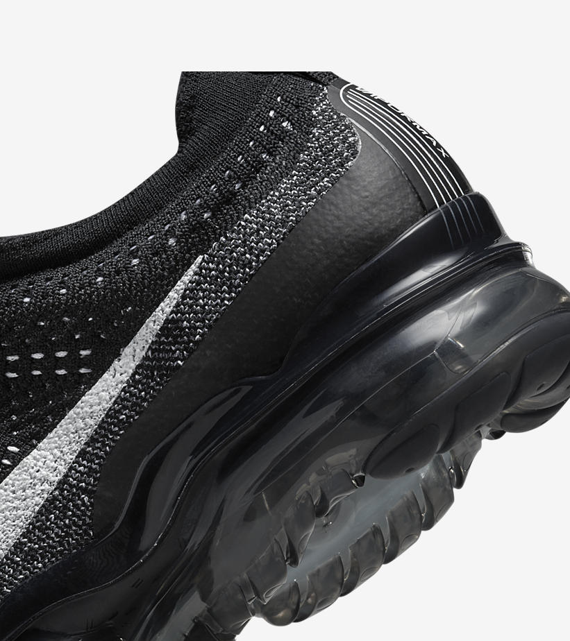 Nike WMNS Air VaporMax 2023 Flyknit Oreo