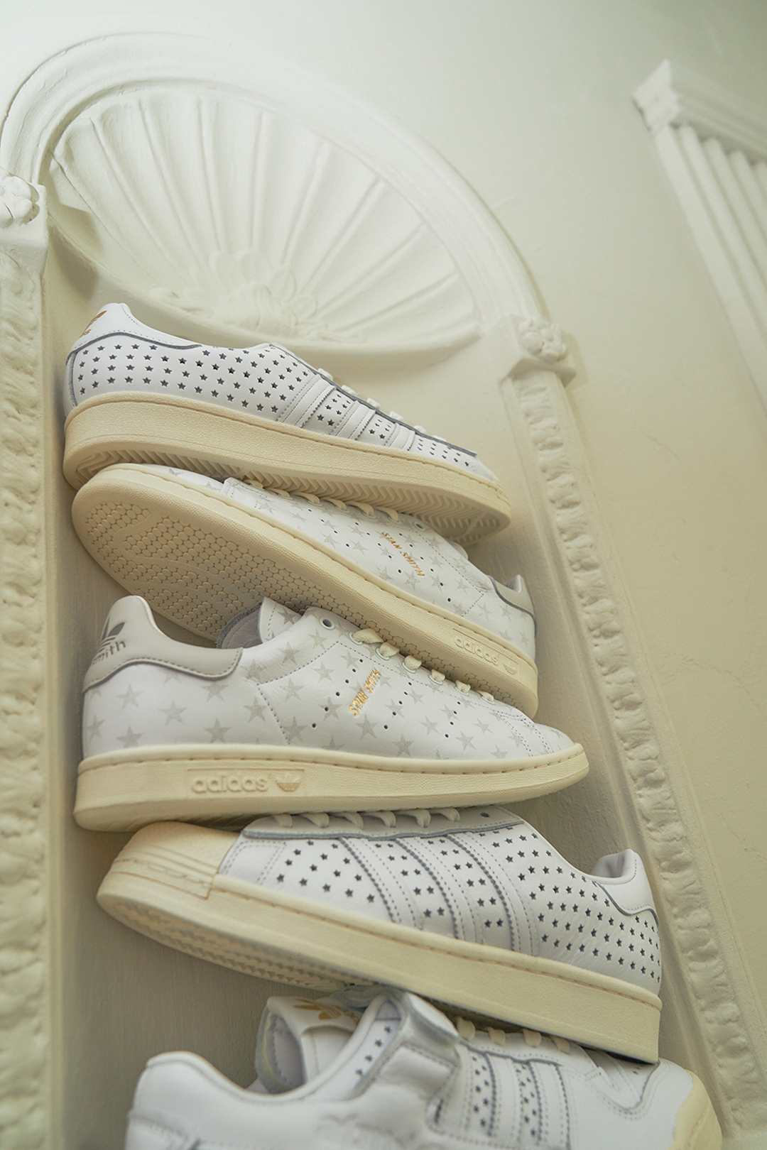 【国内 4/18、4/25 発売】atmos × adidas Originals STAN SMITH LUX “Star Print/White” (アトモス アディダス オリジナルス スタンスミス ラックス “スタープリント/ホワイト”) [IF9990]