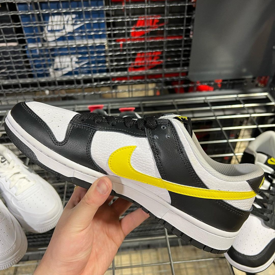 海外 7/11 発売予定！ ナイキ ダンク ロー “ホワイト/ブラック/イエロー” (NIKE DUNK LOW “White/Black/Yellow”) [FQ2431-001]