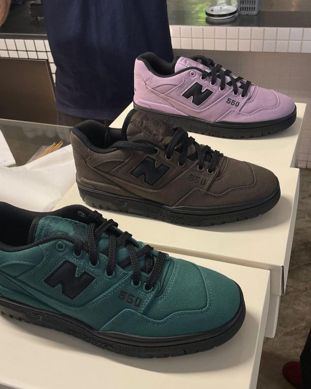 【国内 8/24、9/7 発売予定】thisisneverthat x New Balance BB550 TH/TI/TN (ディスイズネバーザット ニューバランス)