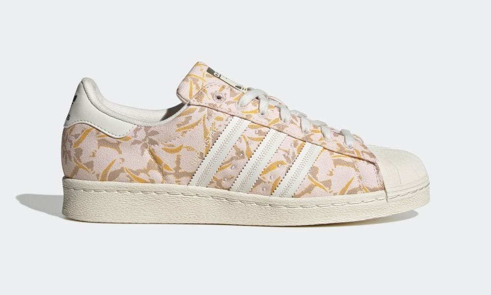 【国内 4/27 発売】フローラルプリントのキャンバスで生まれ変わった adidas Originals SUPERSTAR 82 “Wonder Quartz” (アディダス オリジナルス スーパースター 82 “ワンダークォーツ”) [IF5487]