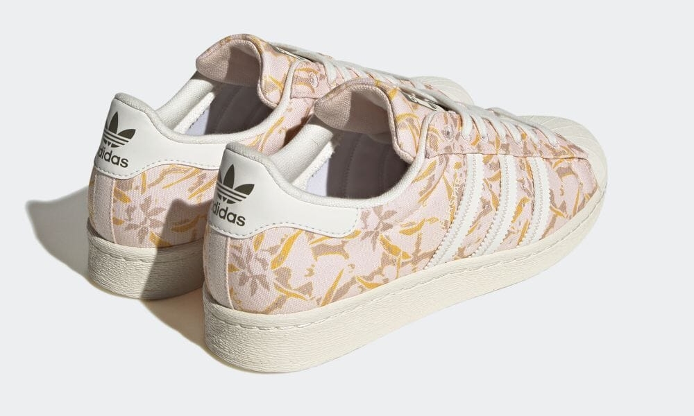 【国内 4/27 発売】フローラルプリントのキャンバスで生まれ変わった adidas Originals SUPERSTAR 82 “Wonder Quartz” (アディダス オリジナルス スーパースター 82 “ワンダークォーツ”) [IF5487]