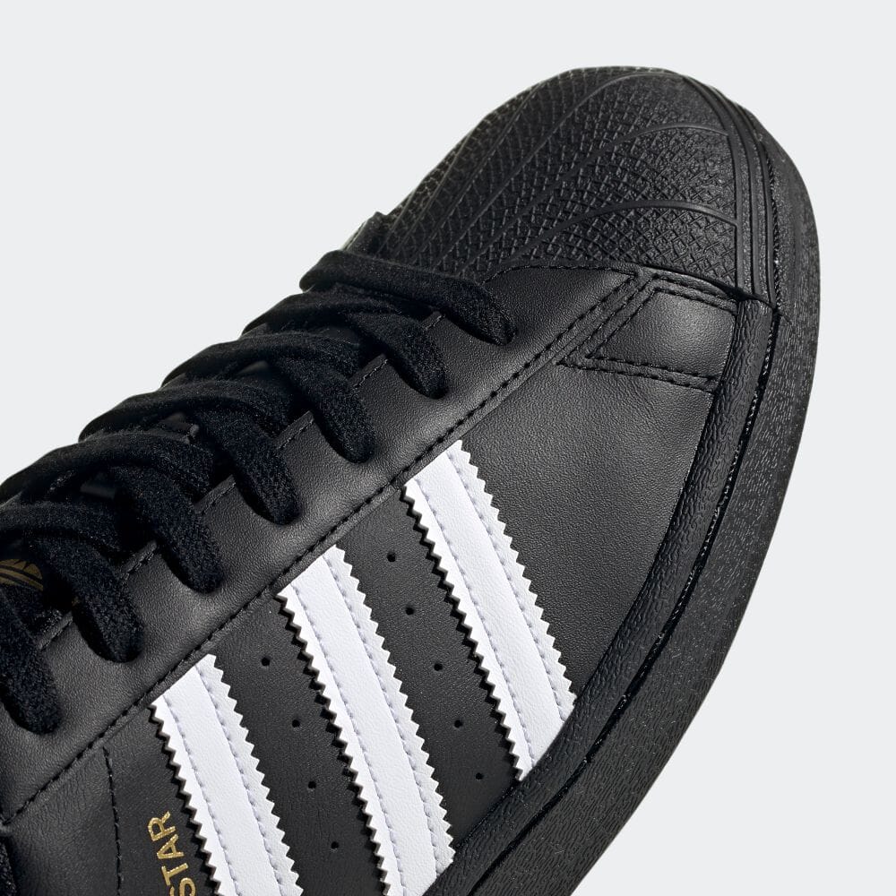 【国内 4/28 発売】プロテクションを高めた新しいスタイルのadidas Originals SUPERSTAR “Black/White” (アディダス オリジナルス スーパースター “ブラック/ホワイト”) [EG4959]