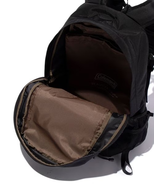 BEAUTY&YOUTH × COLEMAN 別注 WALKER33/ウォーカー33/バッグが5月中旬発売 (ビューティアンドユース コールマン)