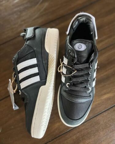 【リーク/サンプル】Bad Bunny × adidas Originals FORUM LOW POWER PHASE “Black/White” (バッド・バニー アディダス オリジナルス フォーラム ロー パワーフェーズ “ブラック/ホワイト”)