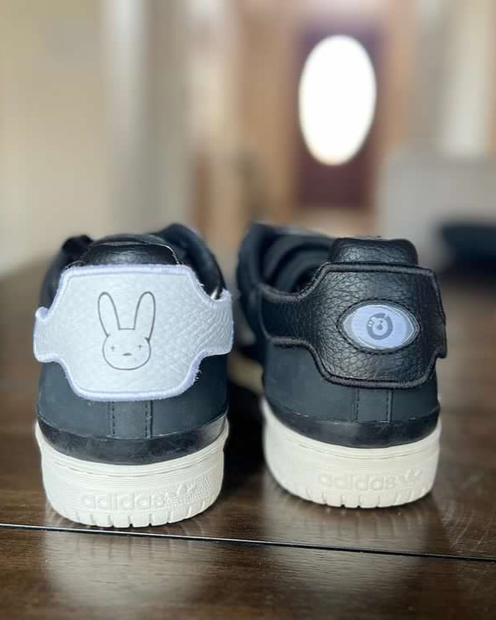 【リーク/サンプル】Bad Bunny × adidas Originals FORUM LOW POWER PHASE “Black/White” (バッド・バニー アディダス オリジナルス フォーラム ロー パワーフェーズ “ブラック/ホワイト”)