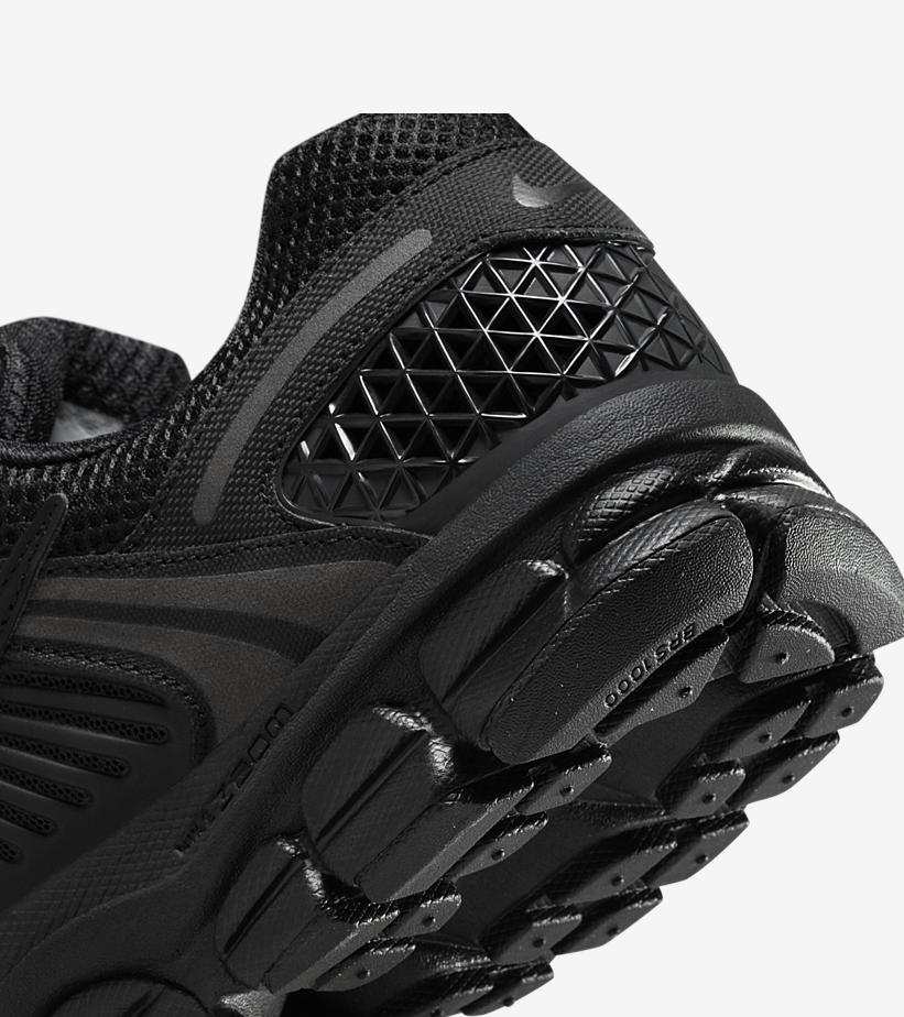 【国内 7/7 発売予定】ナイキ ズーム ボメロ 5 SP “トリプルブラック” (NIKE ZOOM VOMERO 5 “Triple Black”) [BV1358-003]