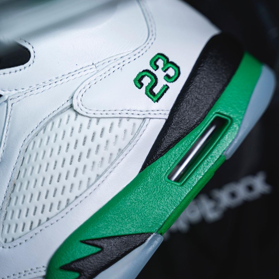 【2024年 2/24 発売】ナイキ ウィメンズ エア ジョーダン 5 レトロ “ラッキーグリーン″ (NIKE WMNS AIR JORDAN 5 RETRO “Lucky Green”) [DD9336-103]