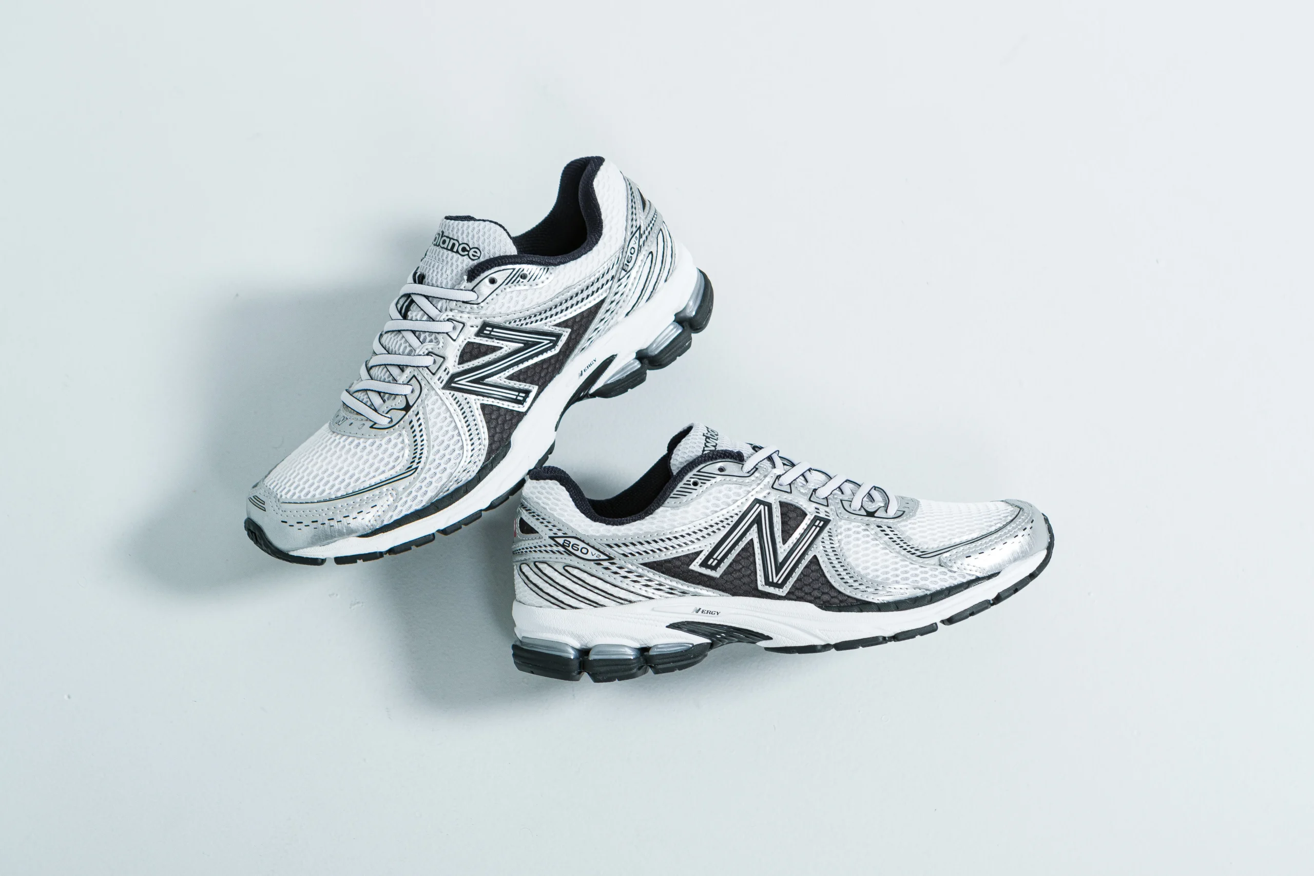 【国内 5/19 発売】New Balance ML860 XD “Black/White/Silver” (ニューバランス “ブラック/ホワイト/シルバー”)