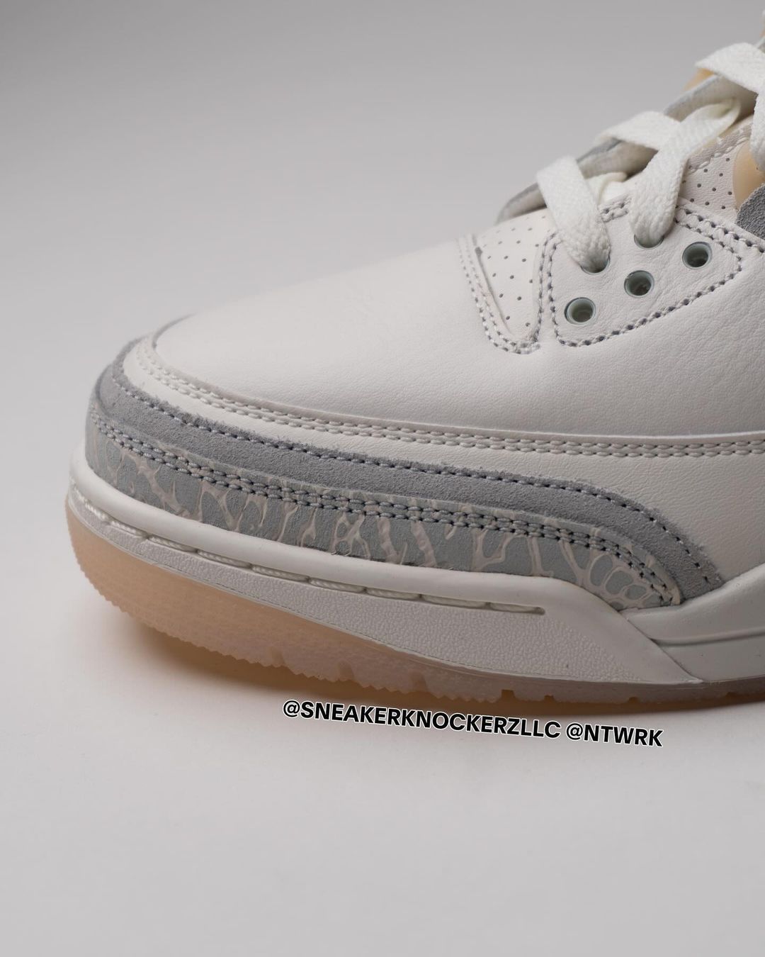 【2024年 2/21 発売】ナイキ エア ジョーダン 3 レトロ クラフト “アイボリー/グレーミスト” (NIKE AIR JORDAN 3 RETRO CRAFT “Ivory/Grey Mist”) [FJ9479-100]