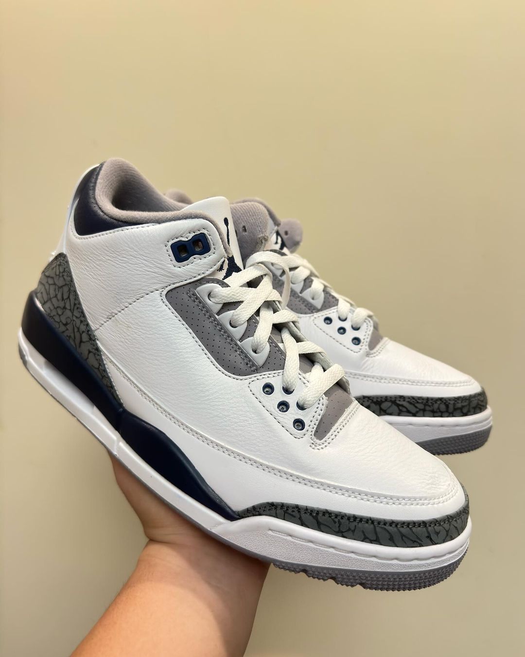 【国内 1/27 発売】ナイキ エア ジョーダン 3 レトロ “ホワイト/ネイビー/セメント” (NIKE AIR JORDAN 3 RETRO “White/Navy/Cement”) [CT8532-140]