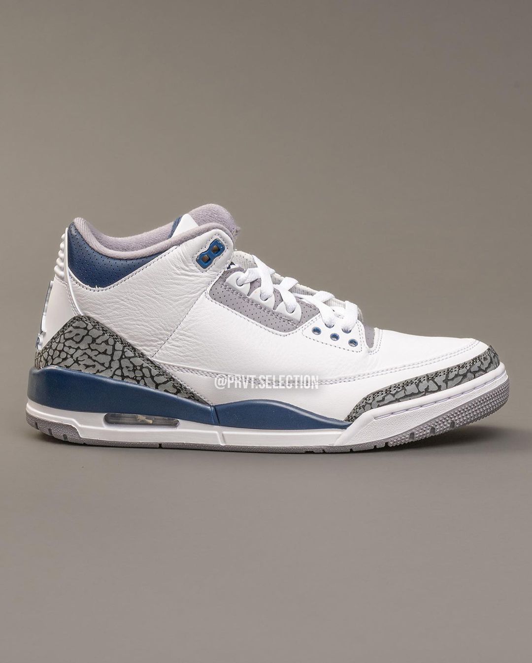 【国内 1/27 発売】ナイキ エア ジョーダン 3 レトロ “ホワイト/ネイビー/セメント” (NIKE AIR JORDAN 3 RETRO “White/Navy/Cement”) [CT8532-140]