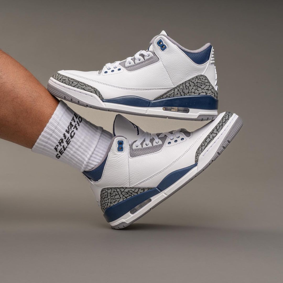 【国内 1/27 発売】ナイキ エア ジョーダン 3 レトロ “ホワイト/ネイビー/セメント” (NIKE AIR JORDAN 3 RETRO “White/Navy/Cement”) [CT8532-140]