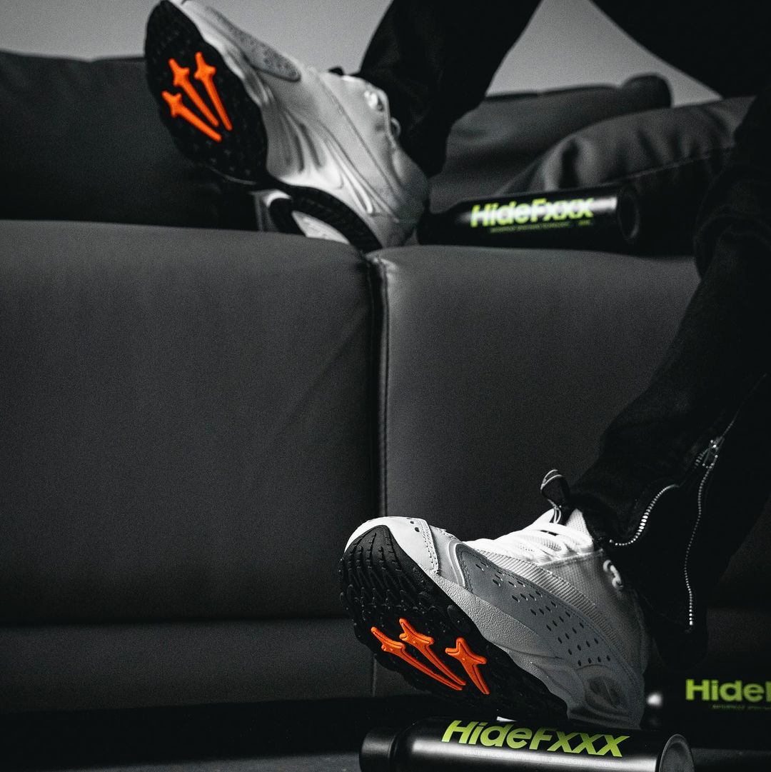 【2024年 2/22 & 6/14 発売】DRAKE NOCTA × NIKE AIR ZOOM DRIVE (ドレイク ノクタ ナイキ エア ズーム ドライブ) [DX5854-001/DX5854-100]
