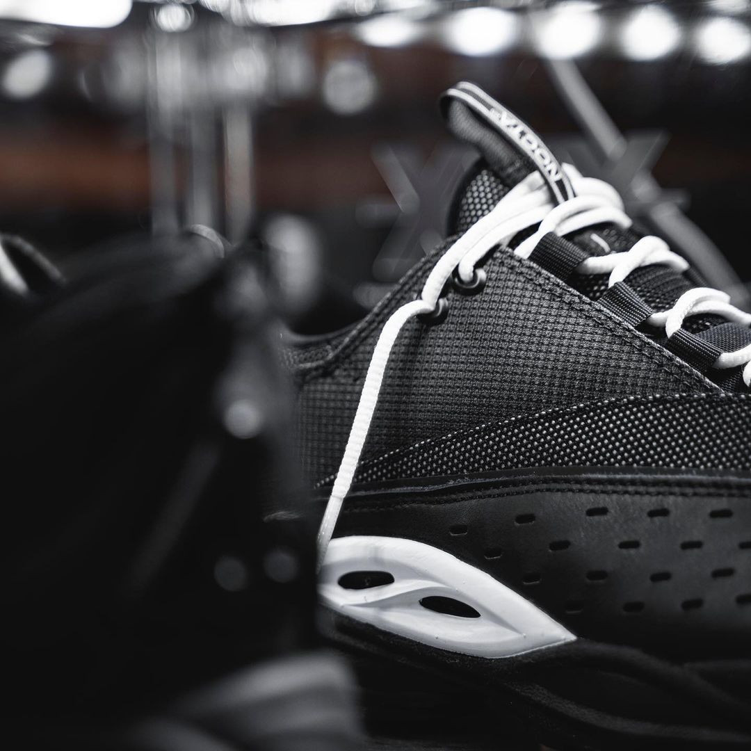 【2024年 2/22 & 6/14 発売】DRAKE NOCTA × NIKE AIR ZOOM DRIVE (ドレイク ノクタ ナイキ エア ズーム ドライブ) [DX5854-001/DX5854-100]