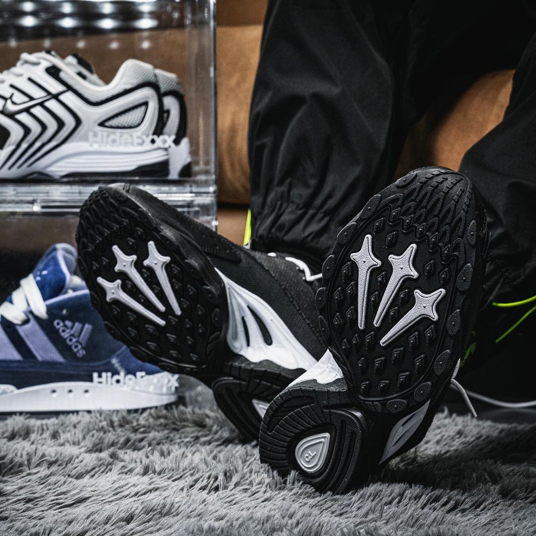 【2024年 2/22 & 6/14 発売】DRAKE NOCTA × NIKE AIR ZOOM DRIVE (ドレイク ノクタ ナイキ エア ズーム ドライブ) [DX5854-001/DX5854-100]