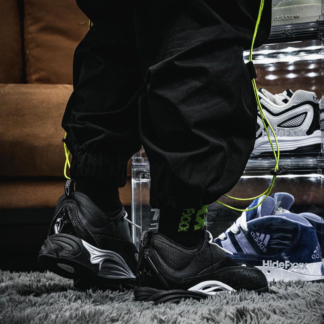 【2024年 2/22 & 6/14 発売】DRAKE NOCTA × NIKE AIR ZOOM DRIVE (ドレイク ノクタ ナイキ エア ズーム ドライブ) [DX5854-001/DX5854-100]