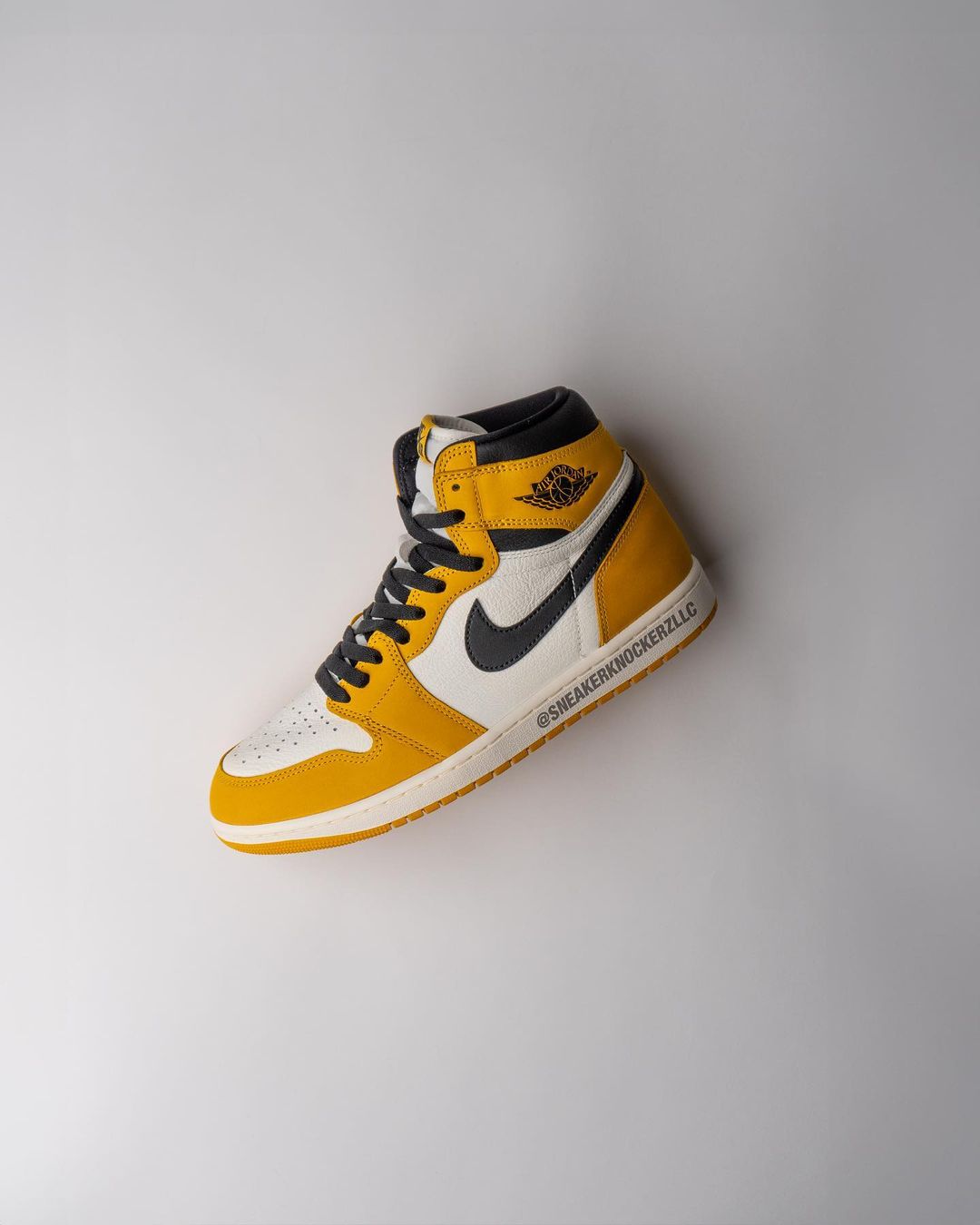 【国内 12/27 発売】ナイキ エア ジョーダン 1 ハイ OG “イエローオークル/ブラック” (NIKE AIR JORDAN 1 HIGH OG “Yellow Ochre/Black”) [DZ5485-701]