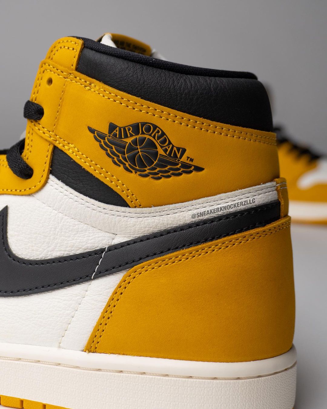 【国内 12/27 発売】ナイキ エア ジョーダン 1 ハイ OG “イエローオークル/ブラック” (NIKE AIR JORDAN 1 HIGH OG “Yellow Ochre/Black”) [DZ5485-701]