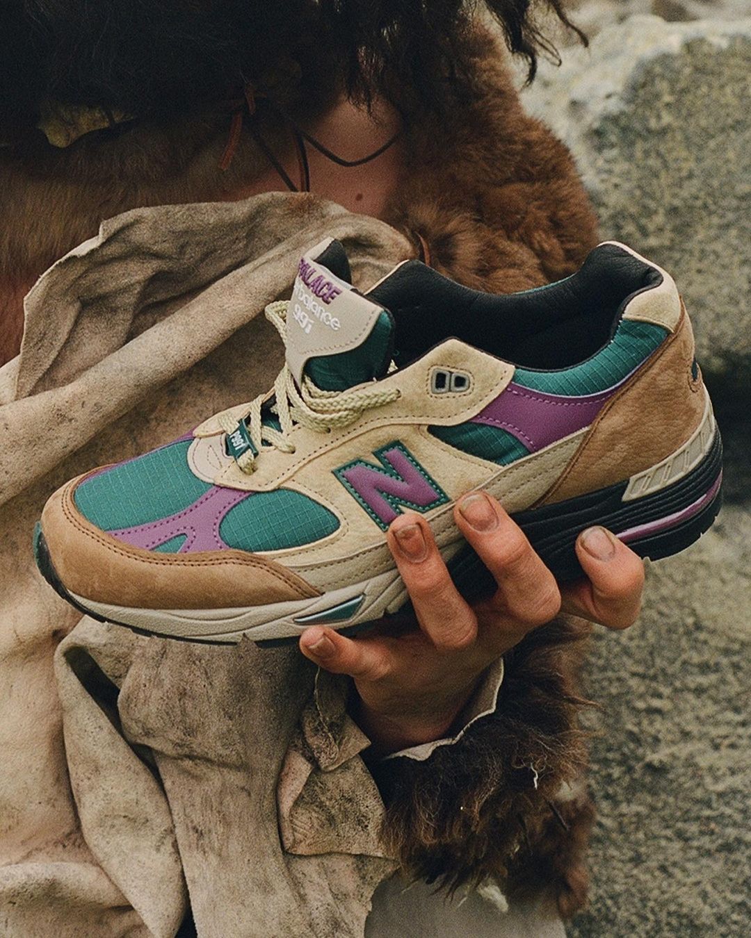 palace  new balance  crew  medium パレス