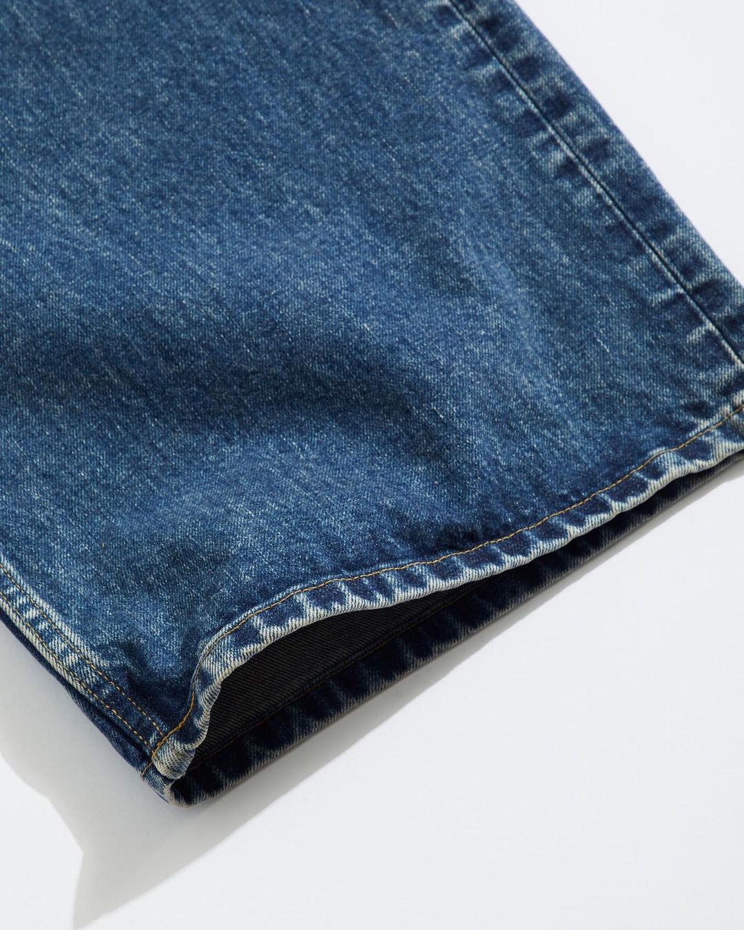 UNITED ARROWS & SONSからバギーシルエットの5ポケットジーンズ「BAGGY JEANS/デニムパンツ」が発売 (ユナイテッドアローズ & サンズ)