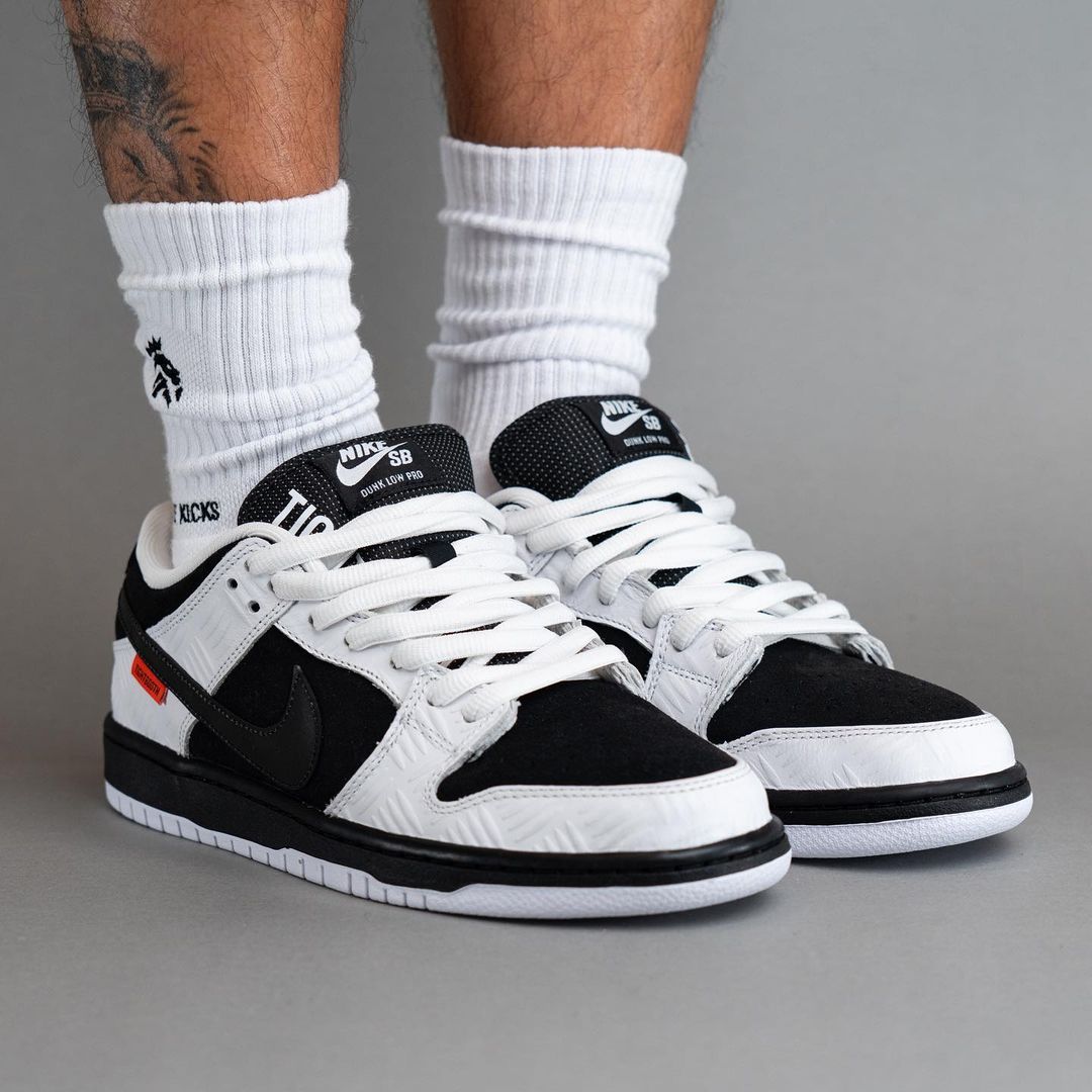 【国内 11/11、11/14 発売】TIGHTBOOTH × NIKE SB DUNK LOW (タイトブース ナイキ SB ダンク ロー) [FD2629-100]