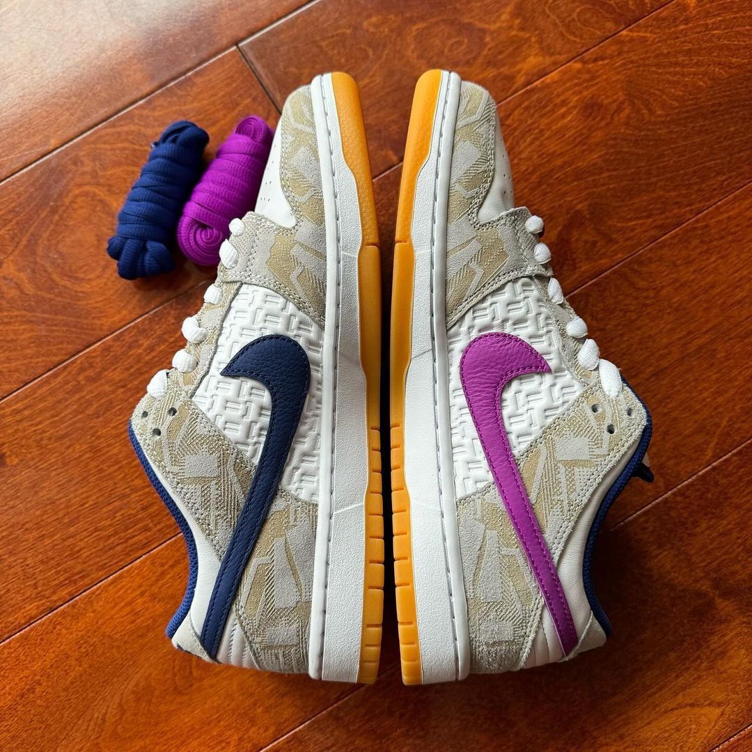 【2024年 3/17、3/19 発売】ライッサ レアウ × ナイキ SB ダンク ロー (Rayssa Leal NIKE SB DUNK LOW) [FZ5251-001]