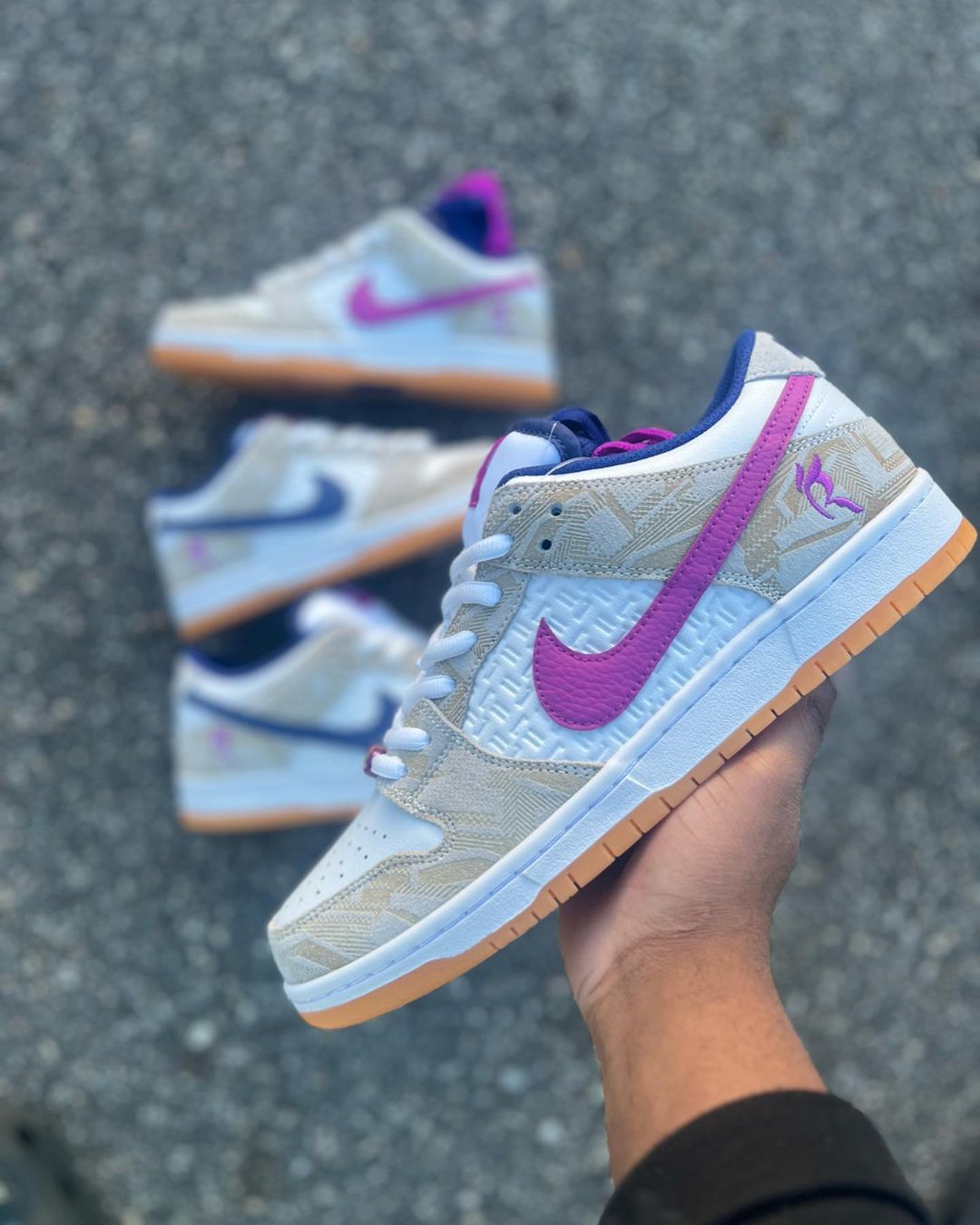 【2024年 3/17、3/19 発売】ライッサ レアウ × ナイキ SB ダンク ロー (Rayssa Leal NIKE SB DUNK LOW) [FZ5251-001]