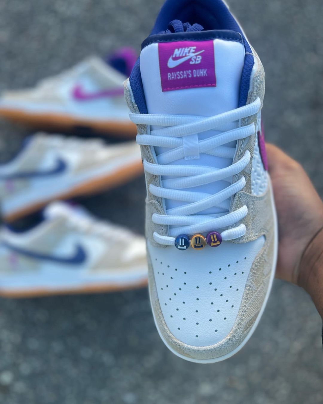 【2024年 3/17、3/19 発売】ライッサ レアウ × ナイキ SB ダンク ロー (Rayssa Leal NIKE SB DUNK LOW) [FZ5251-001]