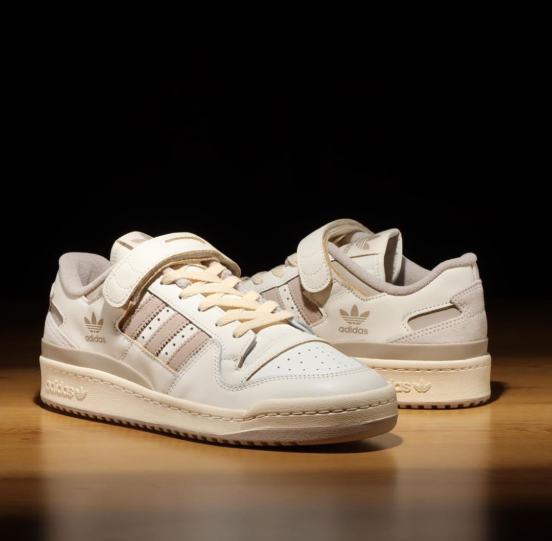 【国内 6/30 発売】adidas Originals FORUM 84 LOW “Off White/Navy/Beige” (アディダス オリジナルス フォーラム 84 ロー “ホワイト/シャドーネイビー/ワンダーベージュ”) [IE9935/IE9936]