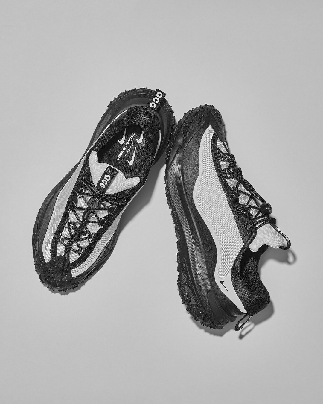 【2024年 3/22 発売】COMME des GARCONS HOMME PLUS × NIKE ACG All Conditions Gear MOUNTAIN FLY 2 LOW (コム デ ギャルソン・オム プリュス ナイキ ACG マウンテン フライ ロー) [FZ3311-001/FZ3311-100/FZ3311-101]