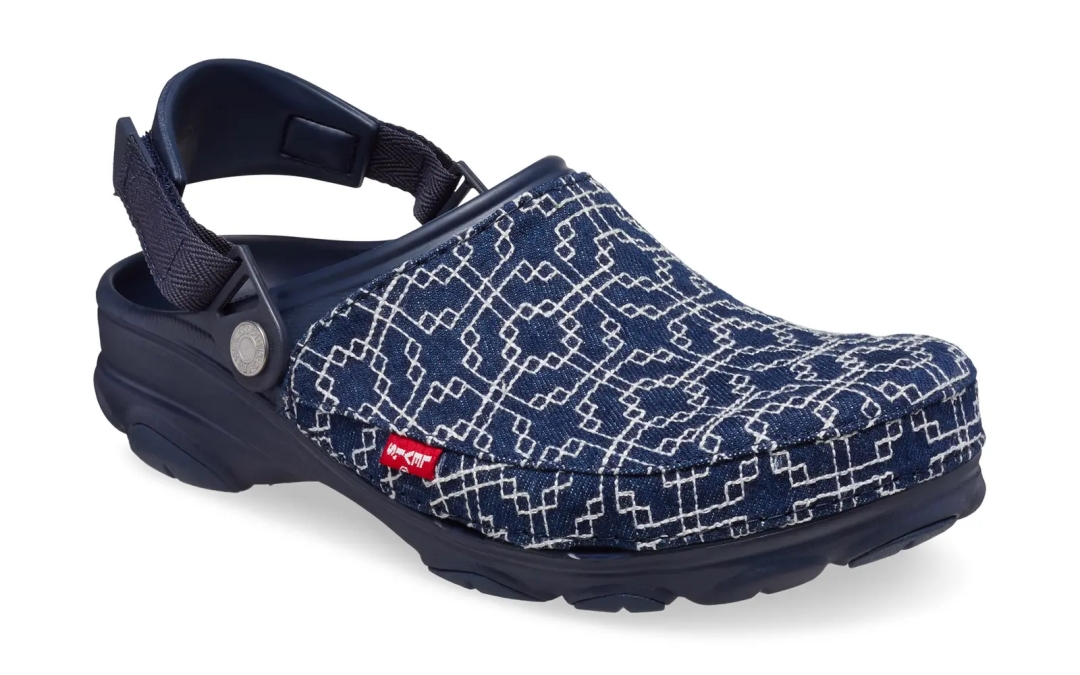 国内 9/20、9/22 発売予定！Levi’s × Crocs コラボ All-Terrain Clog Sashiko Denim ​(リーバイス クロックス) [208917-2Y2/208917-410]