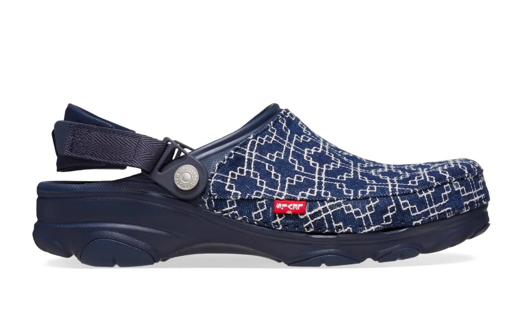 国内 9/20、9/22 発売予定！Levi’s × Crocs コラボ All-Terrain Clog Sashiko Denim ​(リーバイス クロックス) [208917-2Y2/208917-410]