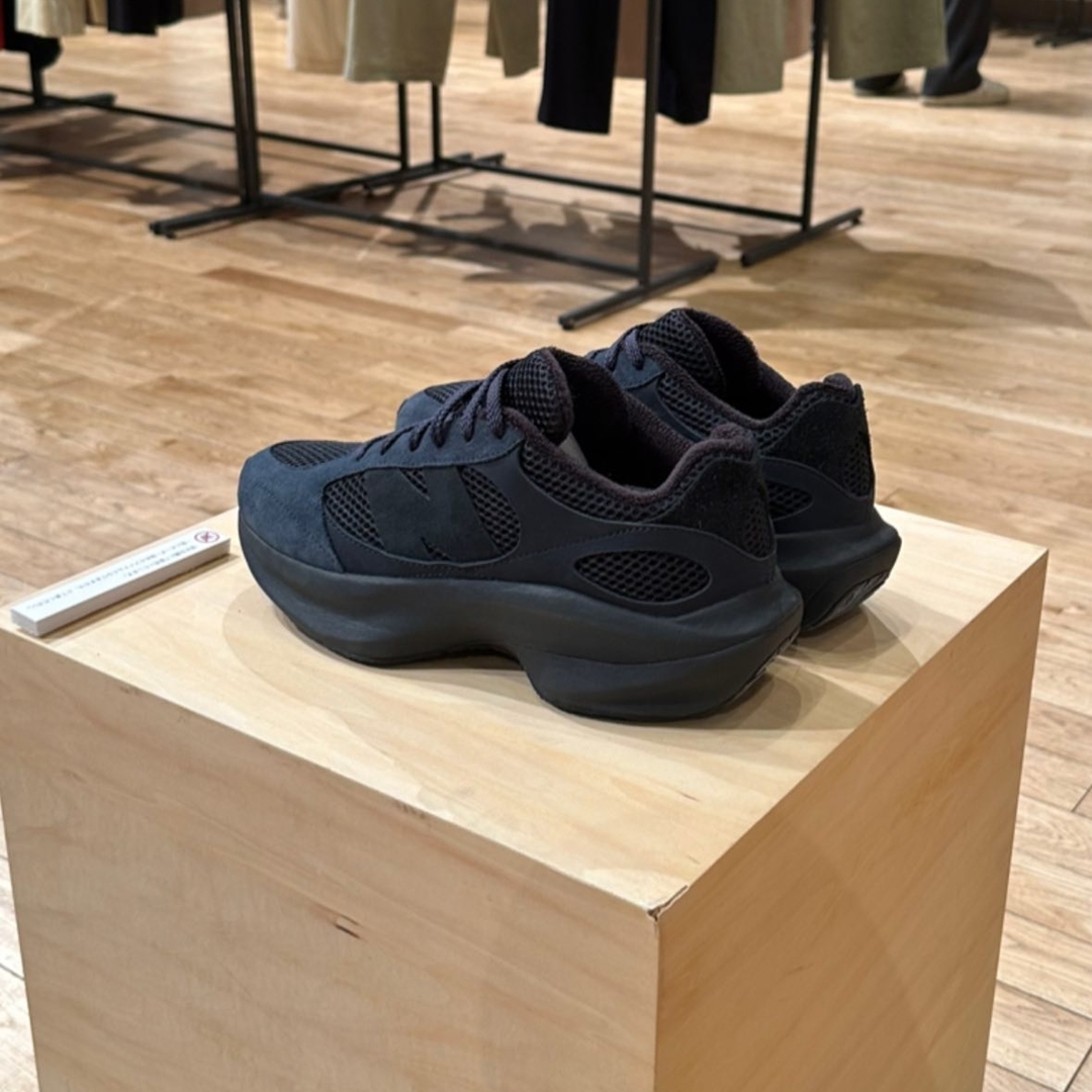 【2024年 4/18 発売】AURALEE × New Balance WARPED RUNNER (オーラリー ニューバランス ワープドランナー) [UWRPDAE/UWRPDAL]