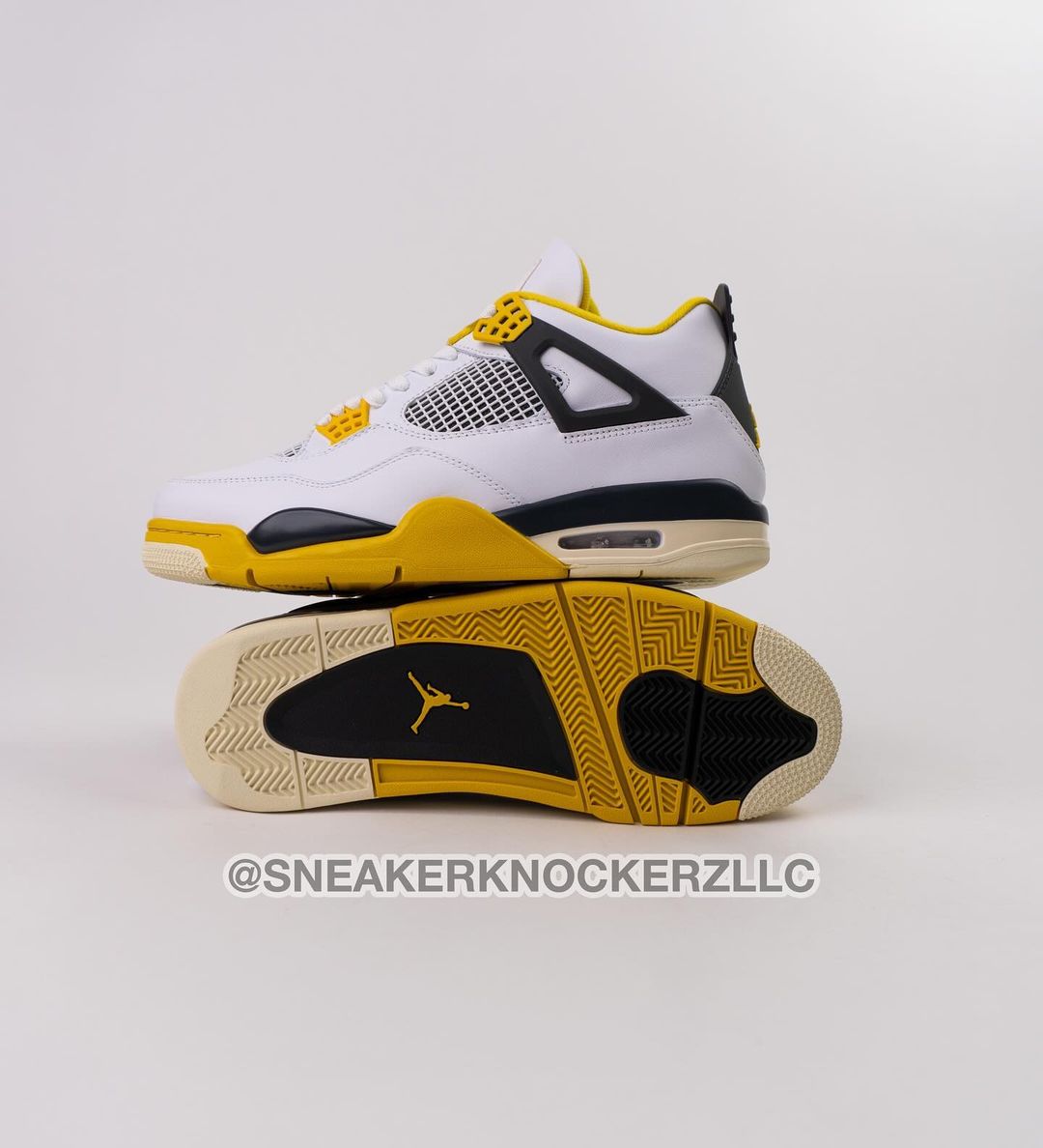 【2024年 4/6 発売】ナイキ ウィメンズ エア ジョーダン 4 レトロ “ビビッドサルファー” (NIKE WMNS AIR JORDAN 4 RETRO “Vivid Sulfur”) [AQ9129-101]