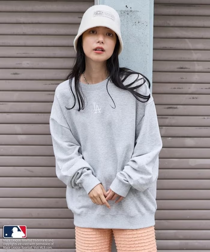 MLBロゴをあしらった、FREAK’S STORE限定販売のスペシャルモデル FREAK’S STORE × MLB COLLECTION 2023 F/W 別注 (フリークスストア エムエルビー)