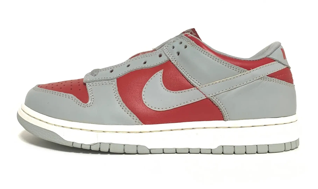 【2024年 4/25 復刻】ナイキ ダンク ロー “ウルトラマン/バーシティレッド/シルバー” (NIKE DUNK LOW “Ultraman/Varsity Red/Silver”) [FQ6965-600]