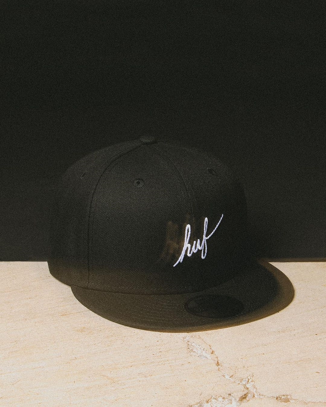 NEW ERA × HUF CLASSIC SCRIPT HATが8/4 予約販売 (ニューエラ ハフ)