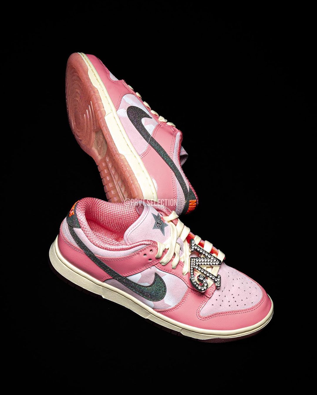 ナイキ ウィメンズ ダンク ロー LX “バービー” (NIKE WMNS DUNK LOW LX “Barbie”) [FN8927-621]