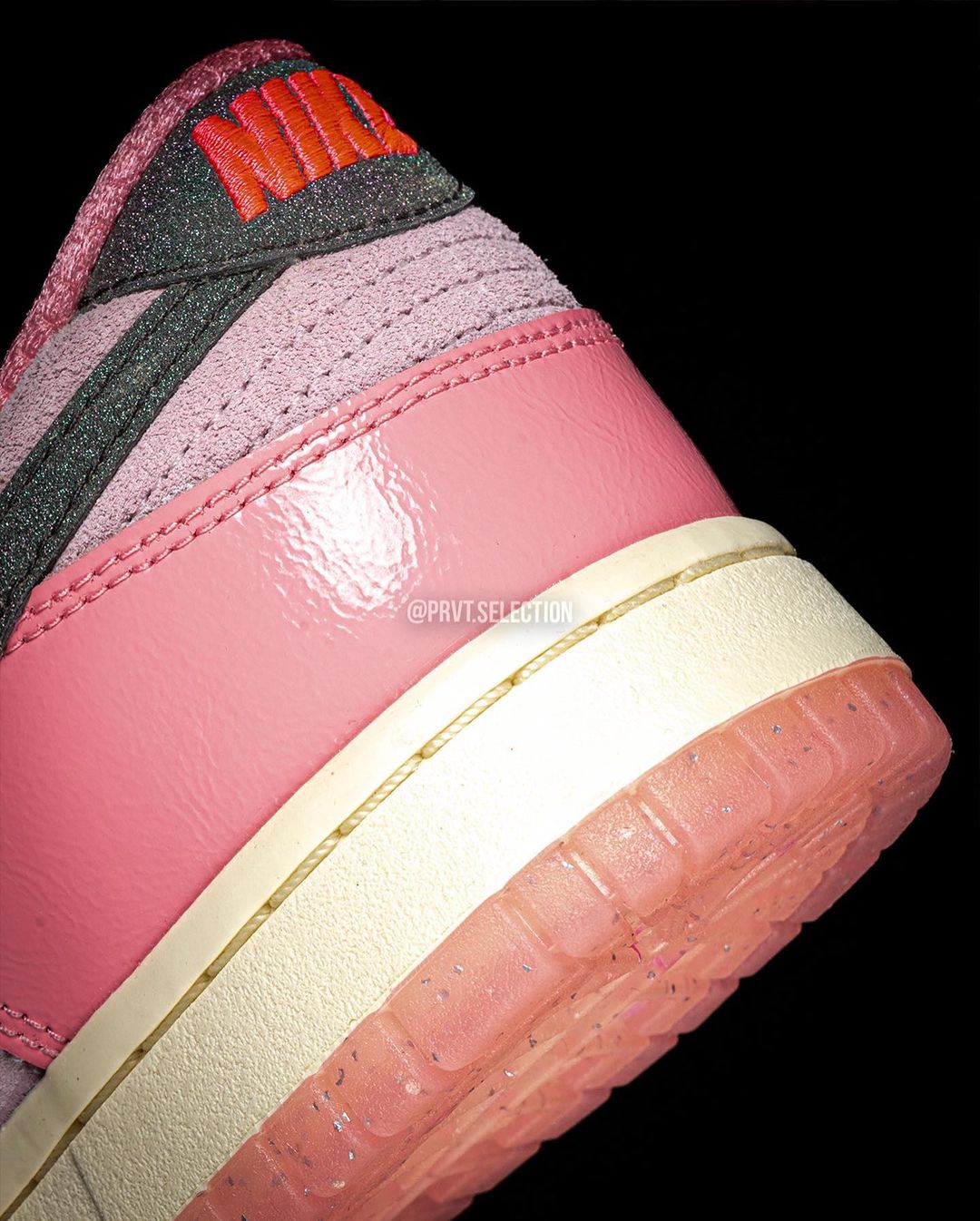 ナイキ ウィメンズ ダンク ロー LX “バービー” (NIKE WMNS DUNK LOW LX “Barbie”) [FN8927-621]