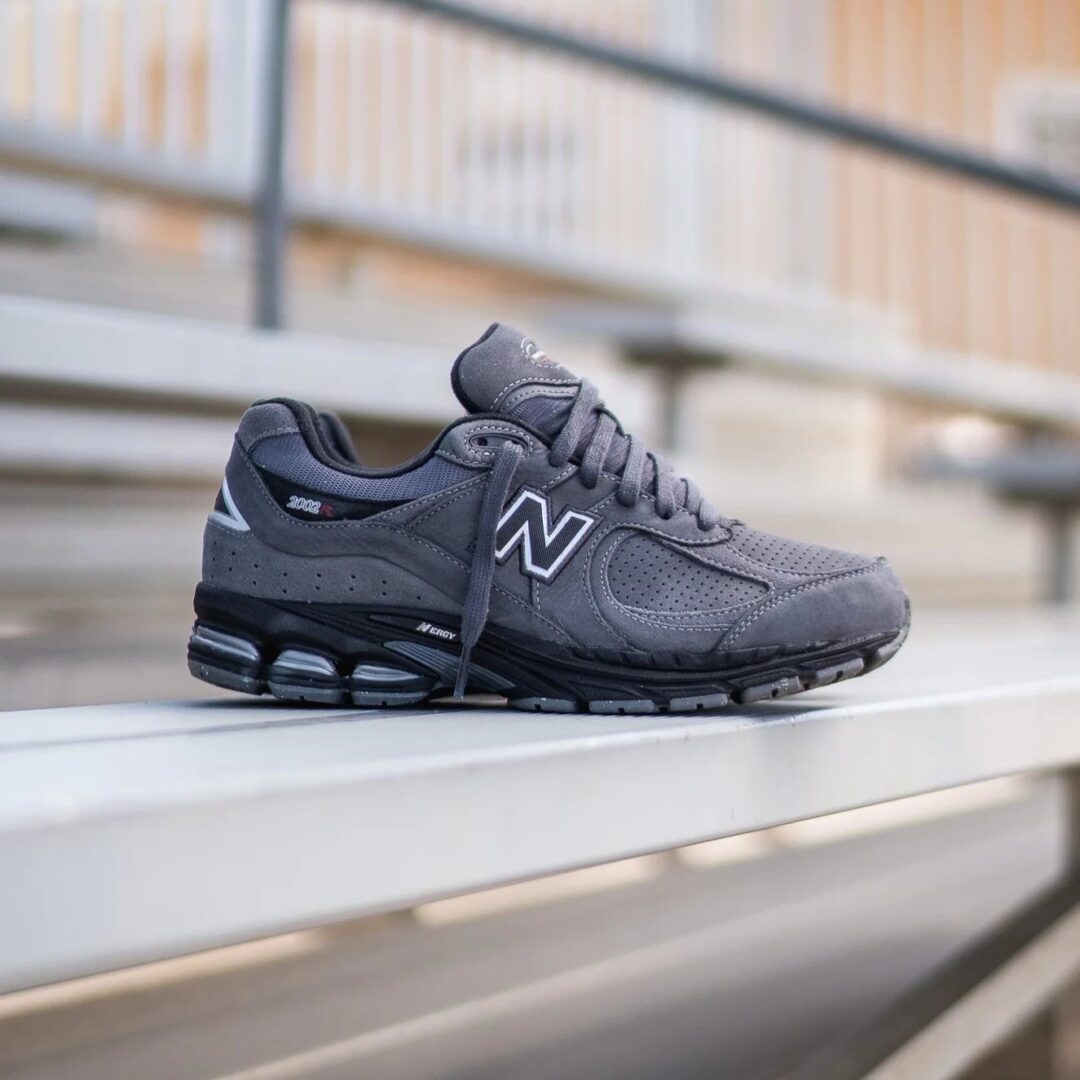 【国内 11/24 発売】New Balance M2002 REH “Grey” (ニューバランス)