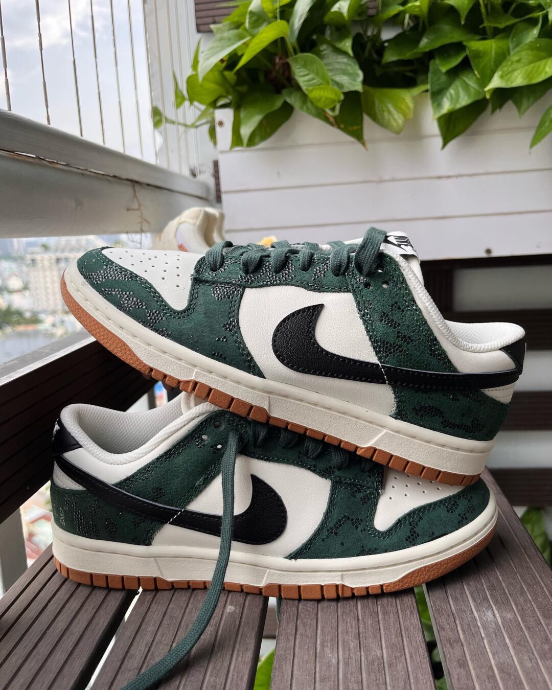 2023年 発売予定！ナイキ ダンク ロー “ホワイト/グリーンスネーク/ガム” (NIKE DUNK LOW “White/Green Snake/Gum”) [FQ8893-397]