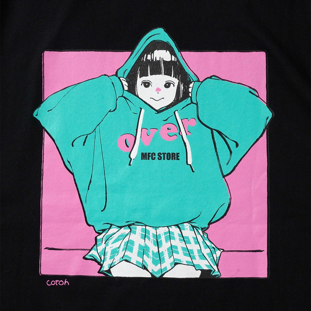 MFC STORE × over print コラボで「古塔つみ」氏が描いた女の子のイラストTEEが7/17 発売 (エムエフシー ストア オーバー プリント)