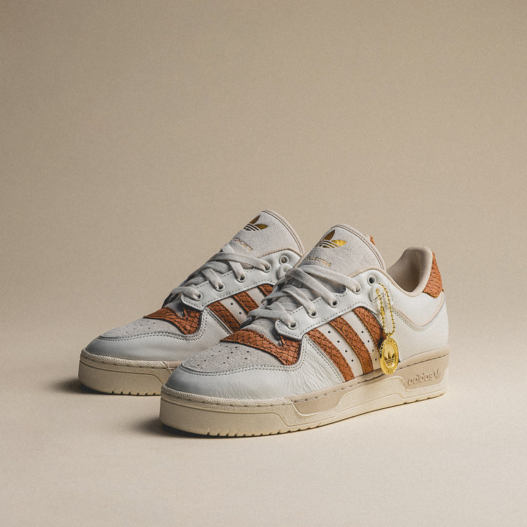 海外 7/29 発売！アディダス オリジナルス ライバルリー 86 "ホワイト/クレイストレータ" (adidas Originals RIVALRY LOW 86 "Chalk White/Clay Stator") [IE9940]