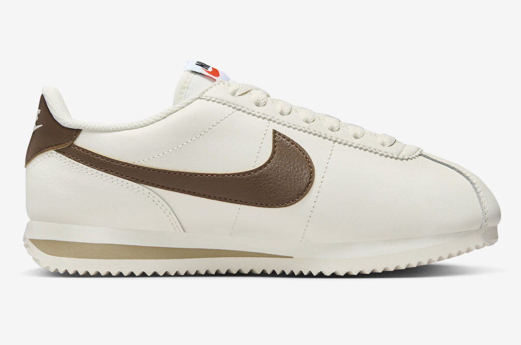 【国内 9/13 発売】ナイキ ウィメンズ コルテッツ “ホワイト/カカオワオ” (NIKE WMNS CORTEZ “White/Cacao Wow”) [DN1791-104]