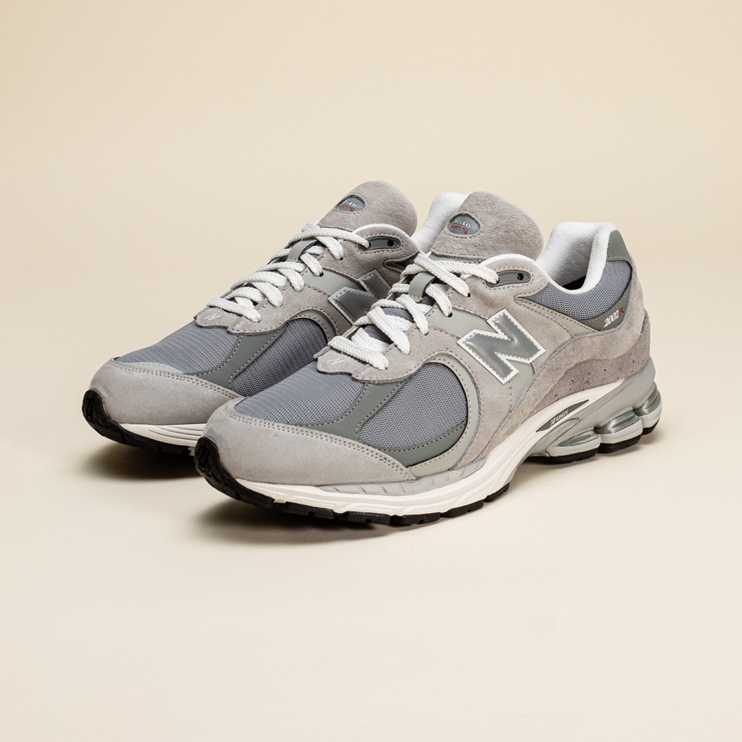 海外発売！GORE-TEX × New Balance M2002 RXJ “Concrete” (ゴアテックス ニューバランス)